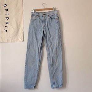 Levi’s 550 Perfect 90’s Mom Jean